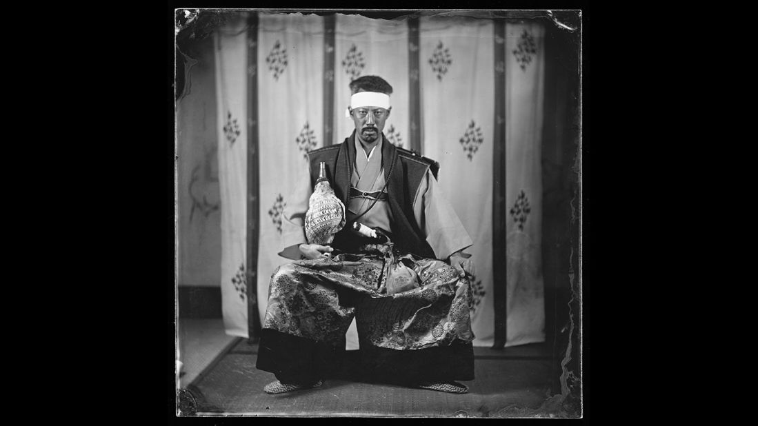 Photographer captures descendents of Japanese samurai | CNN