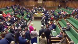 uk parliament stops gunshots sfc mobile orig_00000116.jpg