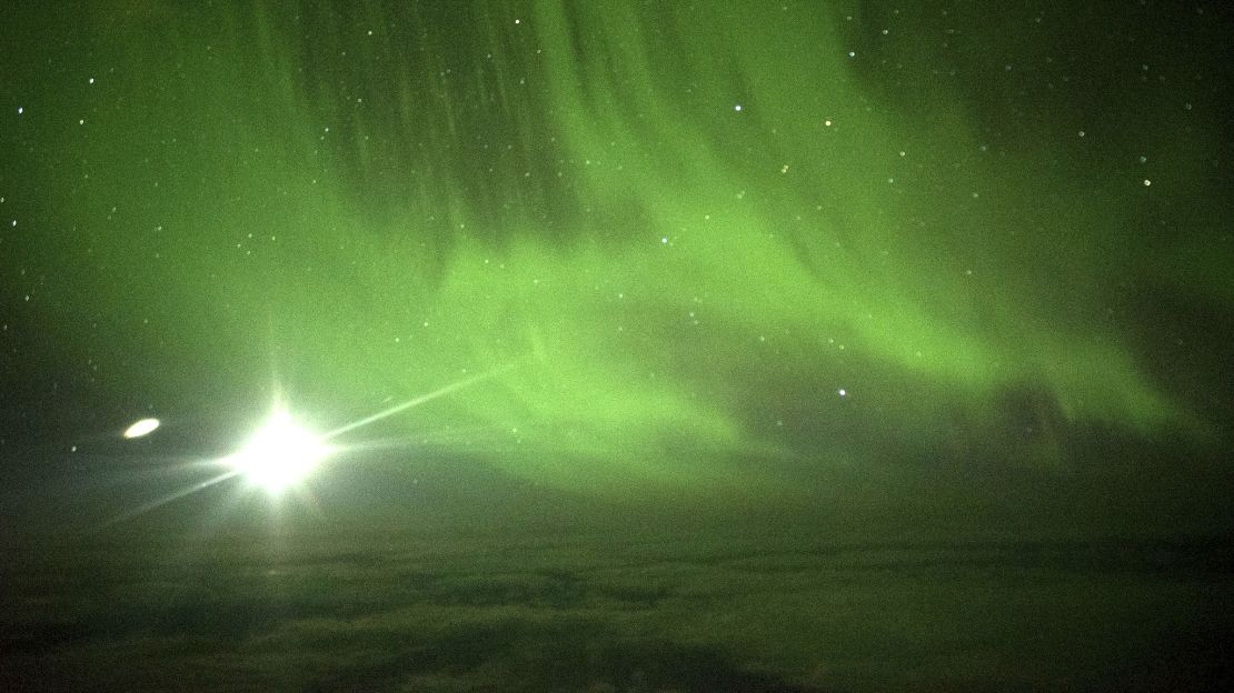 Viewing the Southern Lights from above the clouds gave the passengers a special experience.