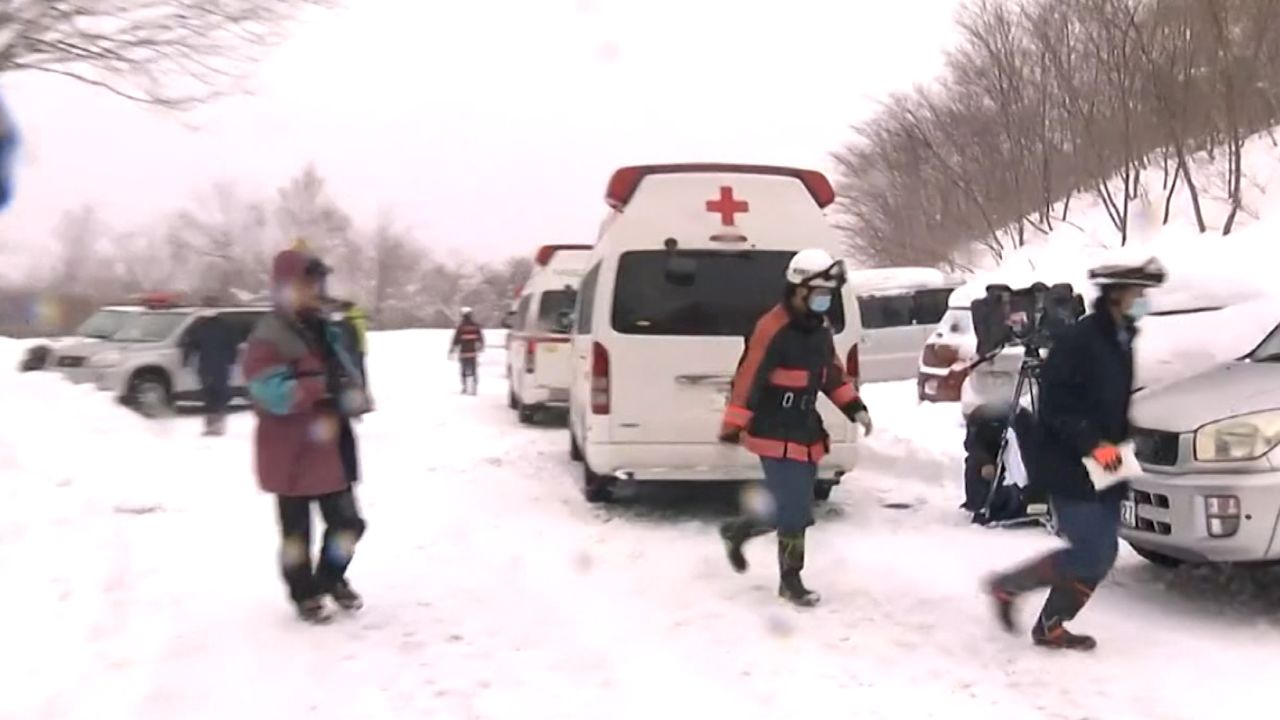 More than a foot of snow fell in the Nasu highlands between Sunday night and Monday morning.