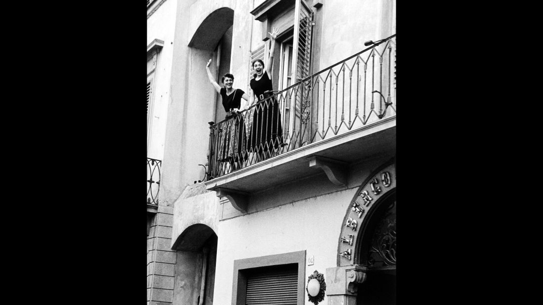 Ruth Orkin and Jinx together in Florence.