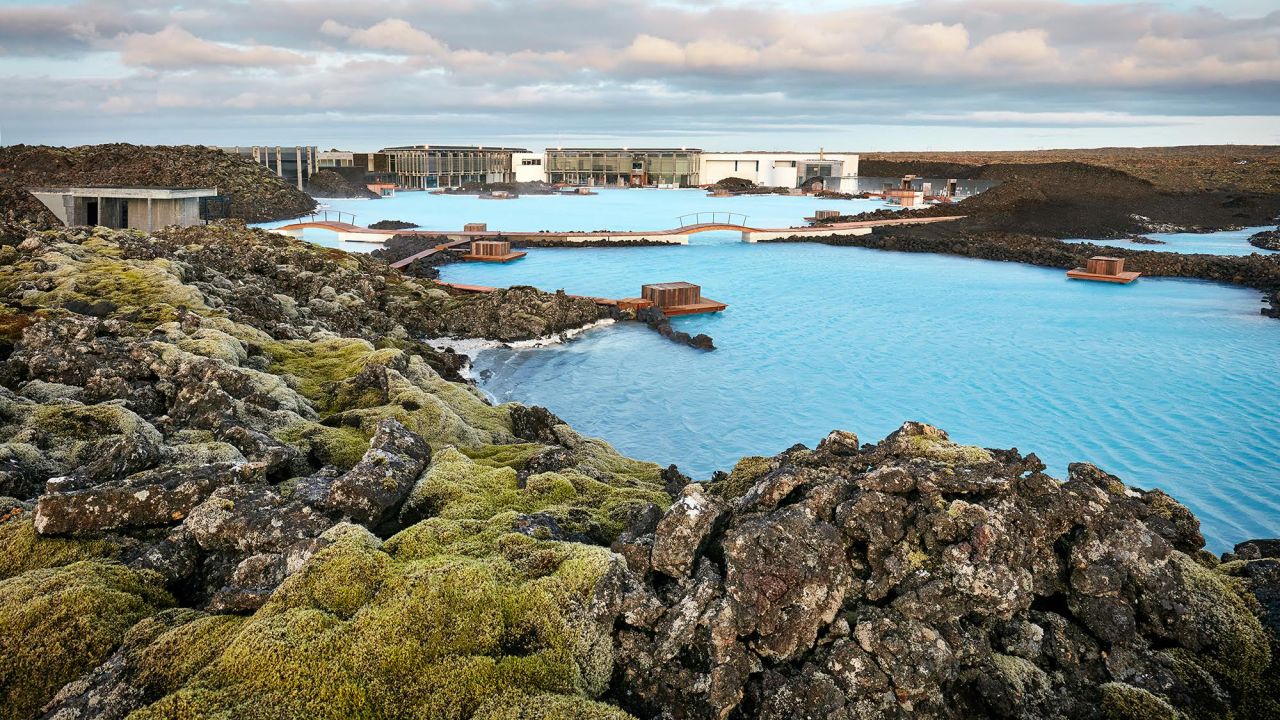 <strong>Big bath: </strong>The Blue Lagoon covers an area of 8,700 square meters and holds nine million liters of geothermal water. 