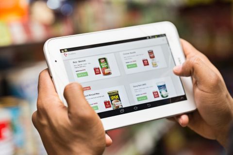 The app connects supermarkets to NGOs and low-income earners, allowing them to purchase leftover food that is near the end of its shelf life at a discounted rate. Food that would normally be wasted is instead sold at a discount to those in need. 