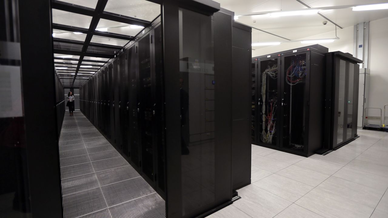 A picture taken on September 17, 2013 in Saint-Denis, outside Paris, shows a room of cabling servers "clients" at the French branch of Digital Realty, a company involved in datacenter acquisition, ownership, development and operation. Digital Realty's customers include domestic and international companies across multiple industry verticals ranging from information technology and Internet enterprises, to manufacturing and financial services. 
   AFP PHOTO/JACQUES DEMARTHON        (Photo credit should read JACQUES DEMARTHON/AFP/Getty Images)