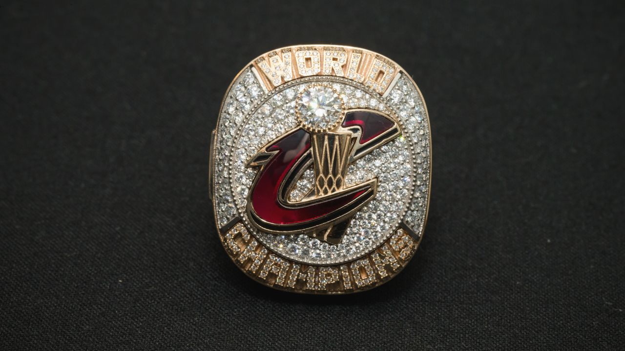 In 2016, the Cleveland Cavaliers celebrated their first NBA championship with this ring featuring the team logo.