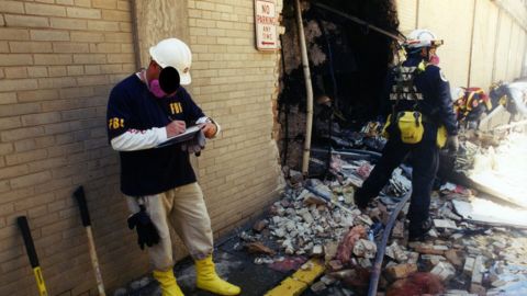 Pentagon 9/11 FBI photos - first reposnders 5