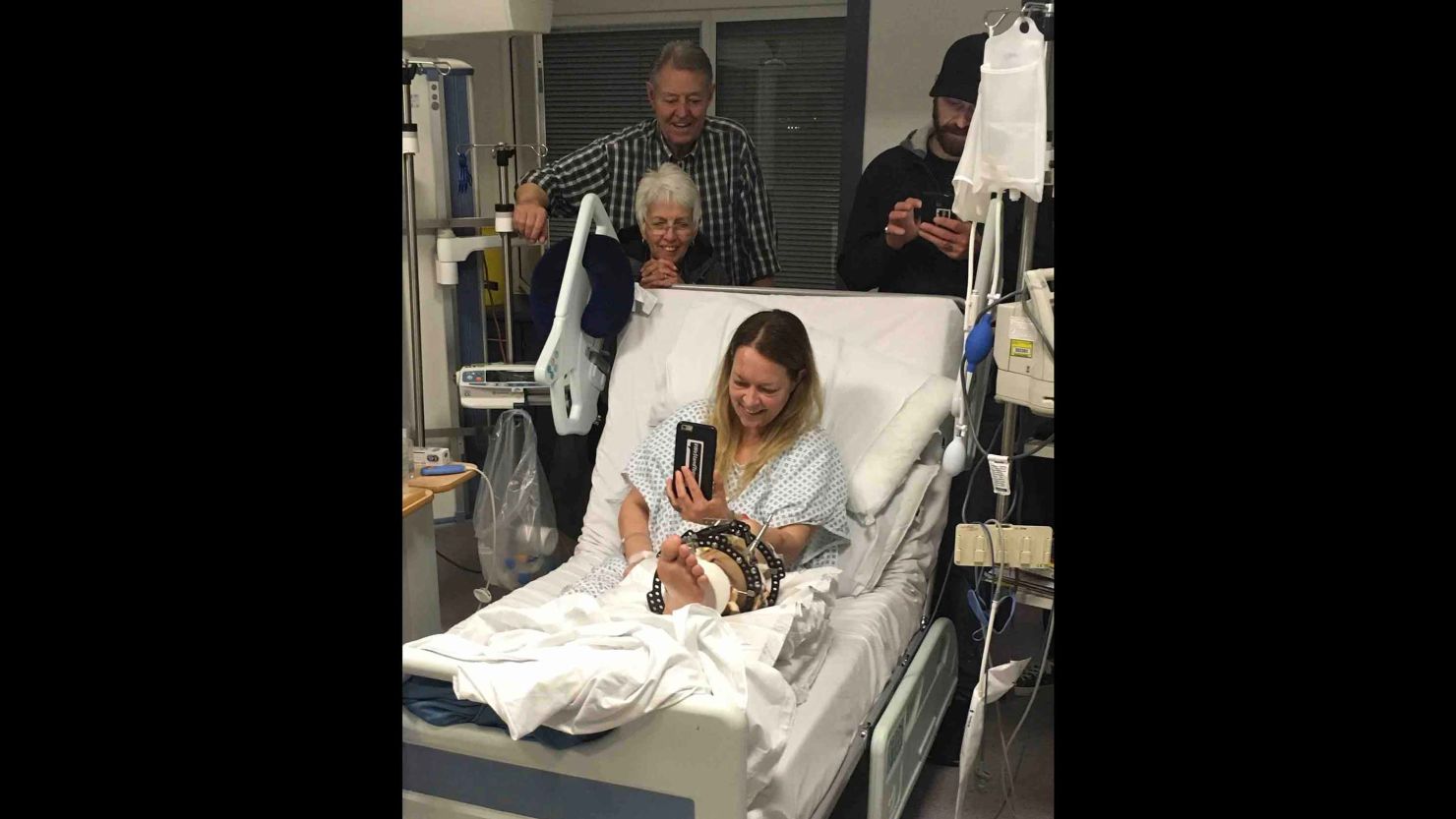 Melissa Cochran in a hospital picture posted by her brother Clint Payne to a fundraising page.