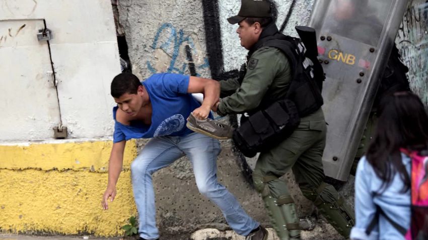 venezuela violent clashes romo pkg_00015810.jpg