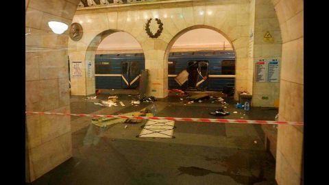 The aftermath of the explosion is evident at the Tekhnologichesky Institut subway station.