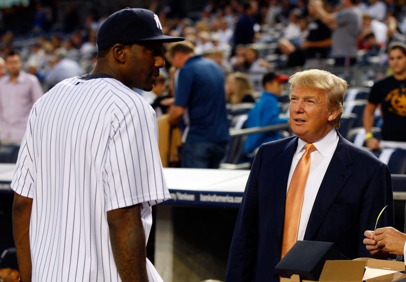 Donald trump in baseball 2024 cap