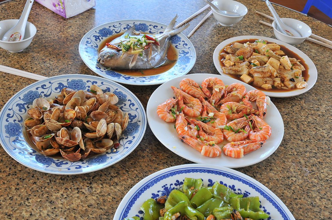 Sample Shengsi's seafood delights.
