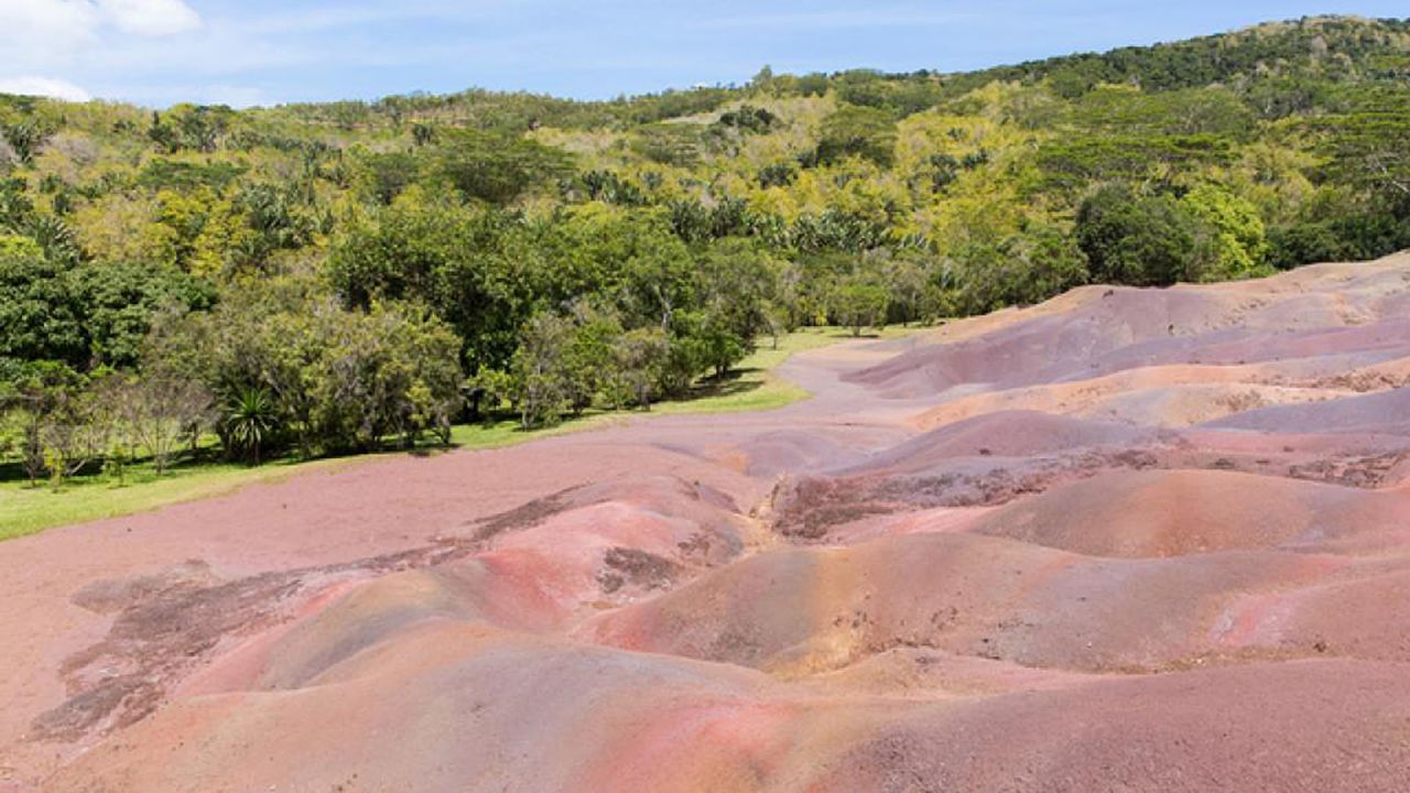 Chamarel's colored sands are caused by lava turning into clay minerals. 