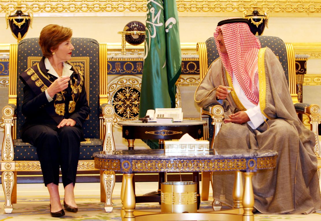 US first lady Laura Bush meets with Prince Faisal bin Abdulla in 2007.