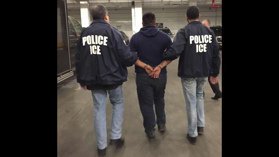 01 Trump ICE apprehensions