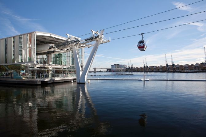 Rising nearly 300 feet above the river, <a href="index.php?page=&url=http%3A%2F%2Fwww.emiratesairline.co.uk%2F" target="_blank" target="_blank">the Emirates Air Line</a> is London's newest form of transportation. Streams of cable cars can move across the Thames in under ten minutes. 