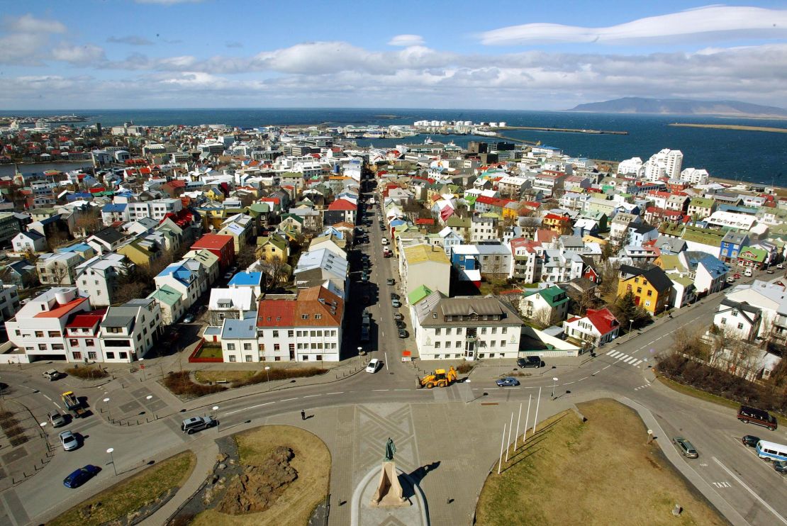 Icelandic bars rarely impose a cover charge, unless it's a special event, so you can explore this gorgeous city freely.