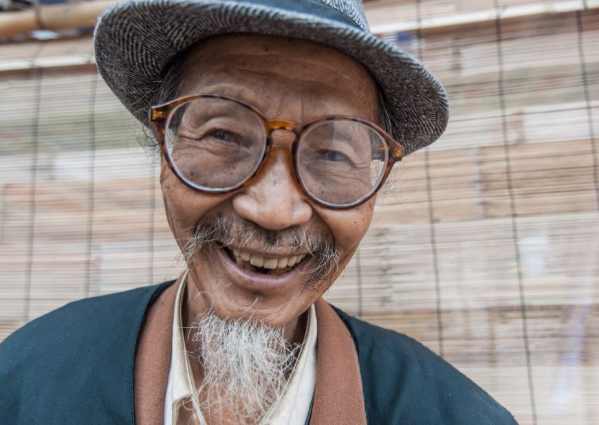 "Basically, taking pictures is an excuse to meet people so I use the camera as a pretext," says Saura, who regularly sits down to share a beer with his subjects and even delivers printed photos later as a gift.