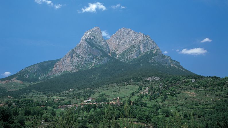<strong>Pedraforca:</strong> Gósol is a gateway to the Cadí-Moixeró Natural Park and the twin-peaked Pedraforca mountain.