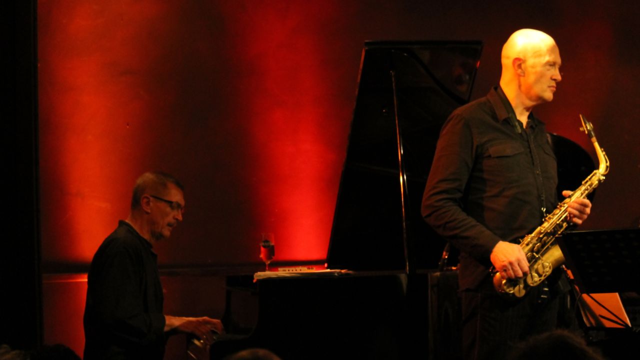 No smoking, but eating, drinking and jamming are all permitted. Pictured here, Emil Viklicky and Steve Houben performing.