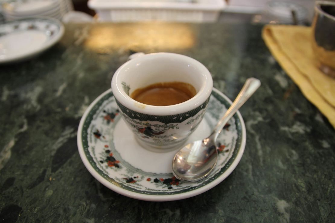Enjoy Neapolitan coffee at
Gran Caffe Gambrinus.