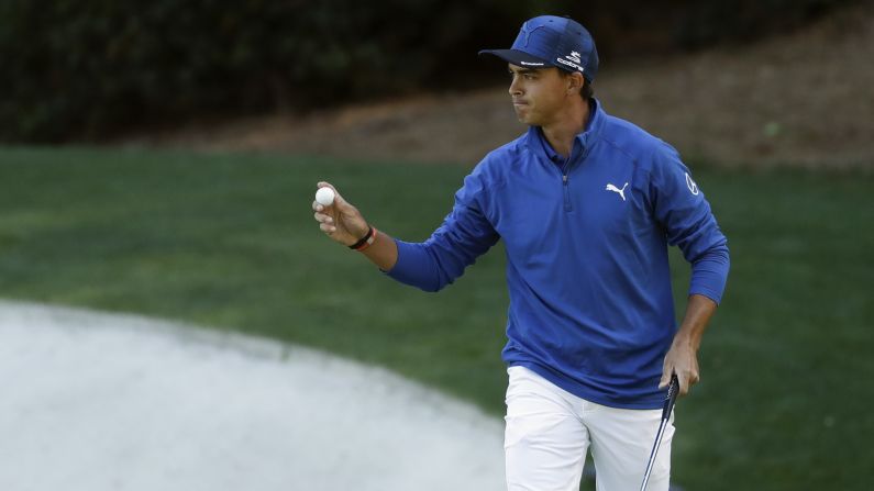 Young American Rickie Fowler is chasing a first major title and sits one stroke off the lead heading into the climax Sunday. 