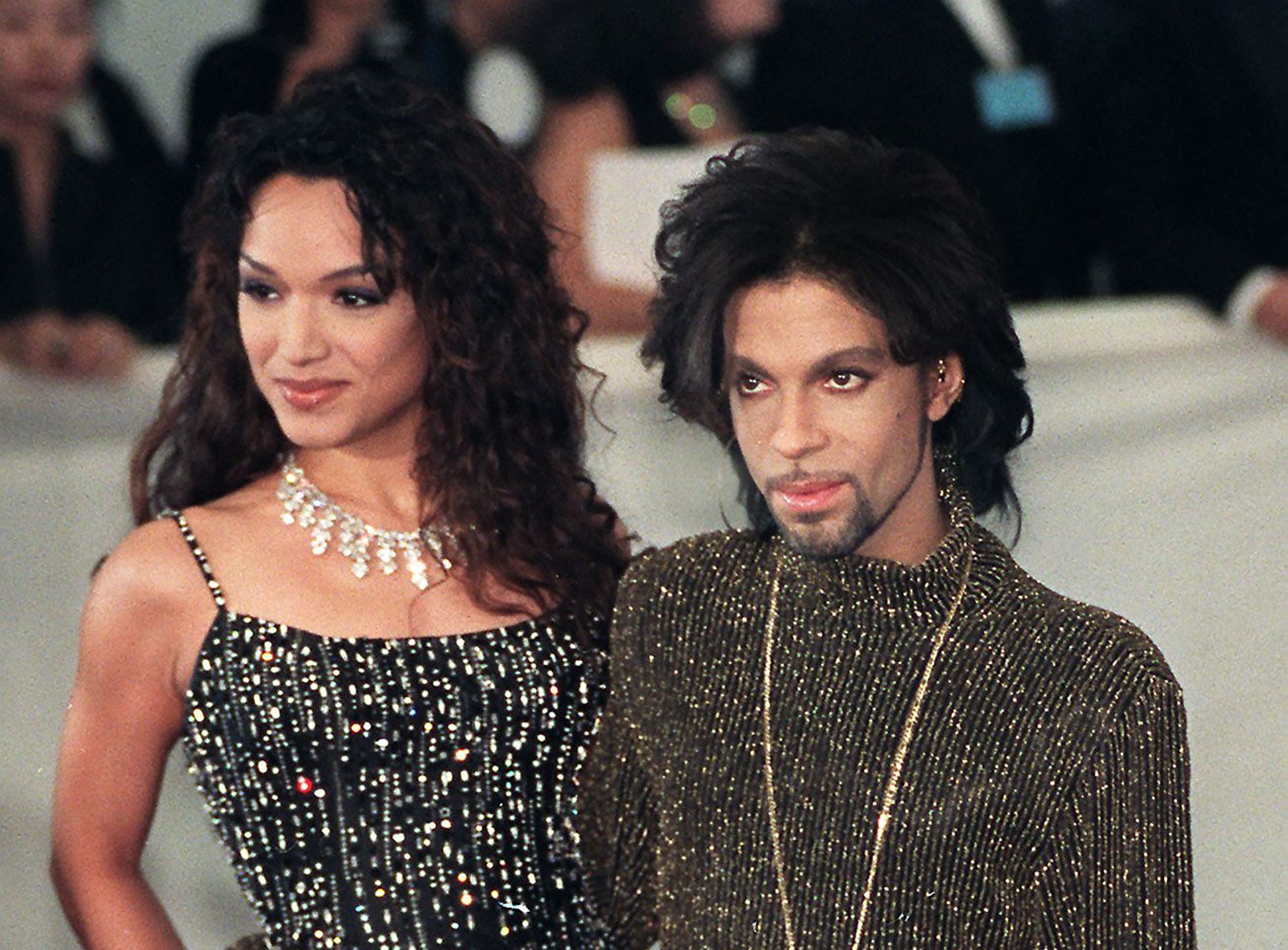 Prince's ex-wife writes tell-all book