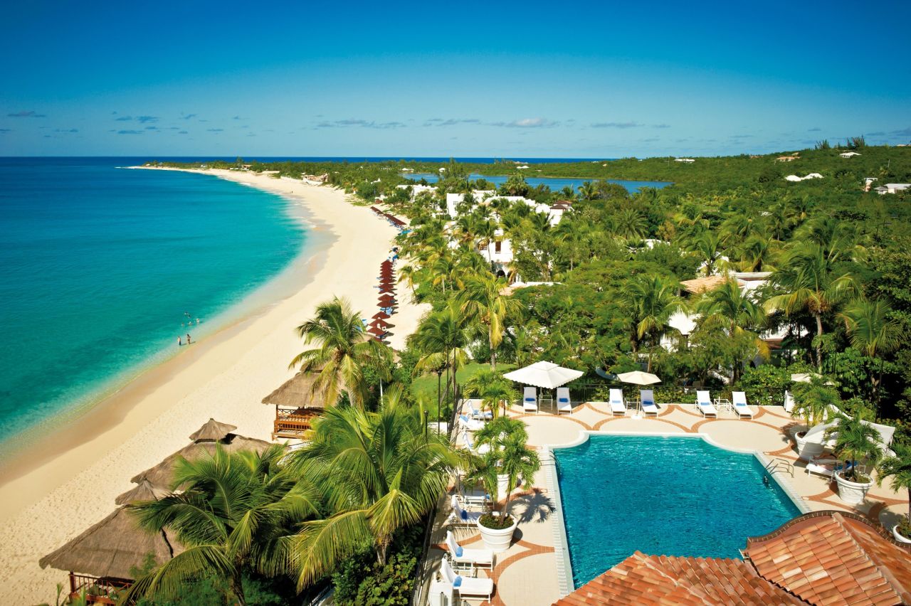 <strong>Belmond La Samanna </strong>-- Situated along the beach on Baie Longue, Belmond La Samanna also features two pools with beverage service.