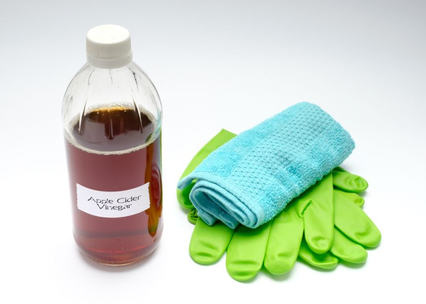 Cleaning Myth: Cleaning With Vinegar Is the Right Choice