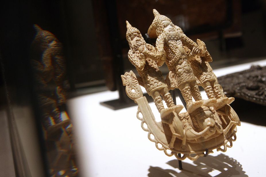 This Beninese carving of a royal triad dates back to the 18th century and was on display at Paris' Quai Branly museum in 2007.