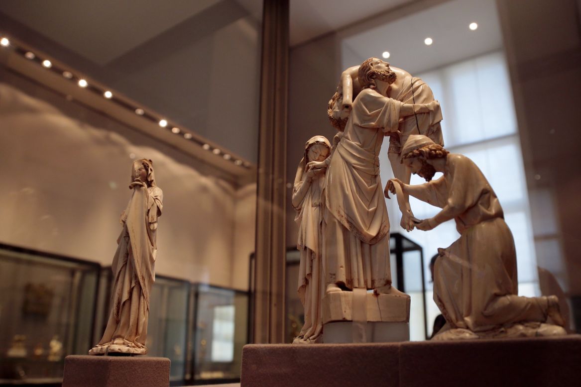 The French sculpture<strong> </strong>"Descent from the Cross" (circa 1260-1280) was displayed at the Louvre in 2012.