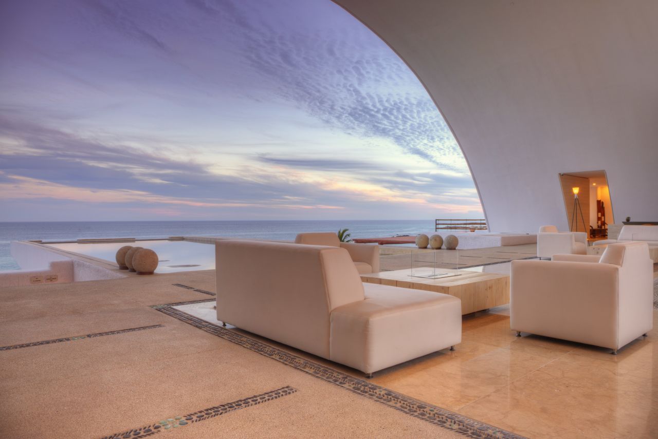 <strong>Marquis Los Cabos Resort & Spa</strong> -- This resort's array of couples' activities includes dance lessons, tequila tastings and his-and-hers massages.