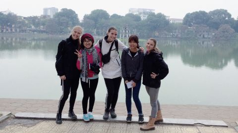 eBuddies, which has more than 40 volunteer guides, offers full and half-day city tours as well as a three-hour Hanoi street food experience. 