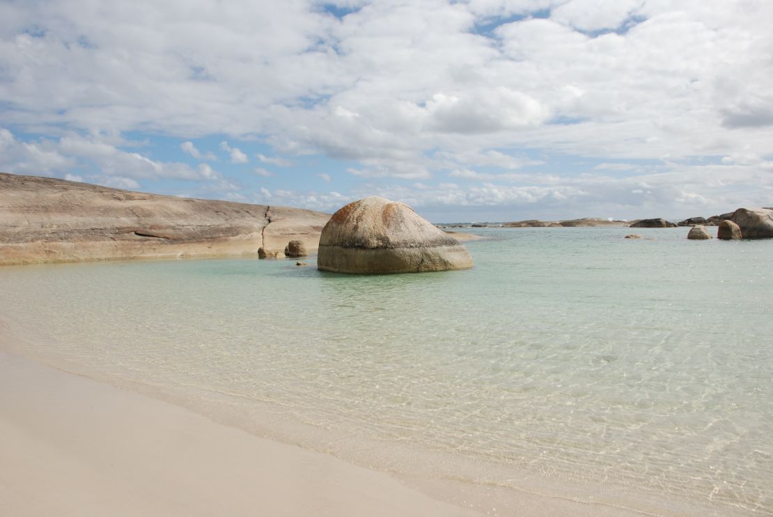 Yes, these rocks do look a little like elephants. But only a little.