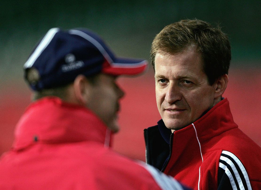 Former Labour spin doctor Alistair Campbell went on the 2005 tour as a media consultant.