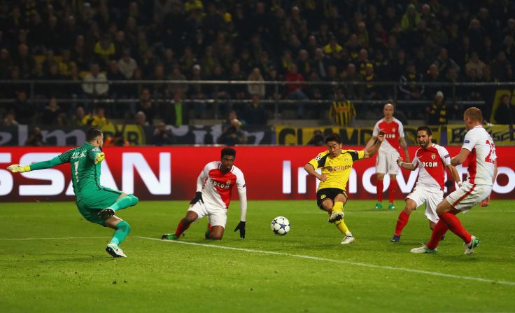 Shinji Kagawa scored late for Dortmund, giving the Germans hope heading into next week's return fixture in Monaco.