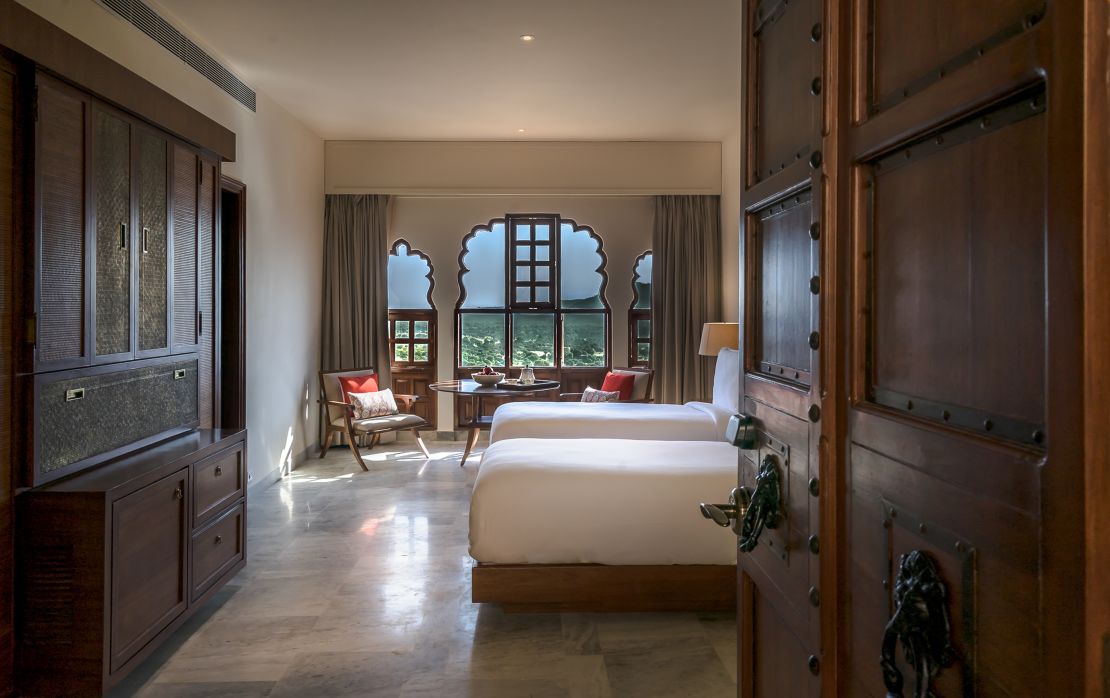 A Heritage Suite at Alila Fort Bishangarh.