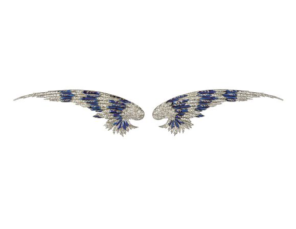 These Chaumet platinum, diamond and enamel wings from 1910 can be worn as a diadem or as brooches. They belonged to Payne Whitney (born Gertrude Vanderbilt), founder of Vogue magazine and the Whitney Museum in New York.