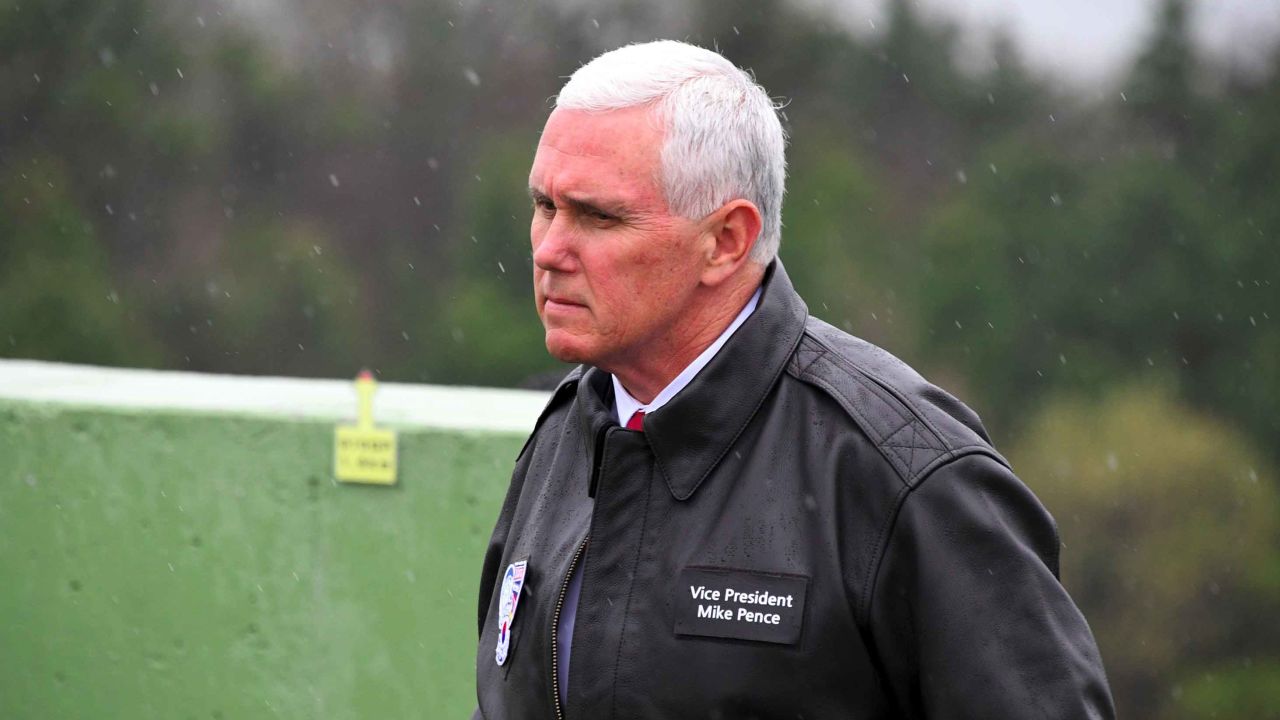 US Vice President Mike Pence visits Observation Post Ouellette near the truce village of Panmunjom in the Demilitarized Zone (DMZ) on the border between North and South Korea on April 17, 2017.
Pence arrived at the gateway to the Demilitarised Zone dividing the two Koreas, in a show of US resolve a day after North Korea failed in its attempt to test another missile. / AFP PHOTO / JUNG Yeon-Je        (Photo credit should read JUNG YEON-JE/AFP/Getty Images)