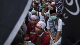 JAKARTA, INDONESIA - MARCH 31: Thousands of Indonesian Muslims protest against the Jakarta governor Basuki Tjahaja Purnama known widely as "Ahok" on March 31, 2017 in Jakarta, Indonesia.   The leader of one of the groups behind this protest and recent others was arrested Friday morning on suspicion of treason, as religious and political sentiments are increasingly contentious ahead of the Jakarta Governor election in April.(Photo by Ed Wray/Getty Images)