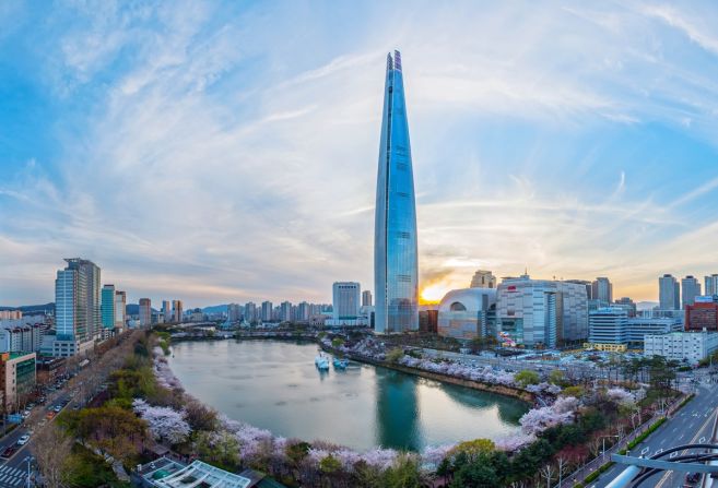 The recently opened Lotte World Tower in Seoul, now the world's fifth tallest building, was constructed using 20 different types of glass.