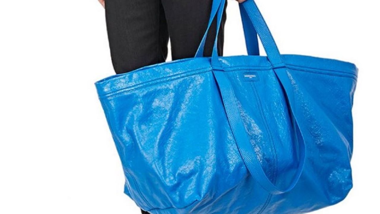 Balenciaga's Arena Extra-Large Shopper Tote Resembles Ikea's Frakta Bag -  Grazia