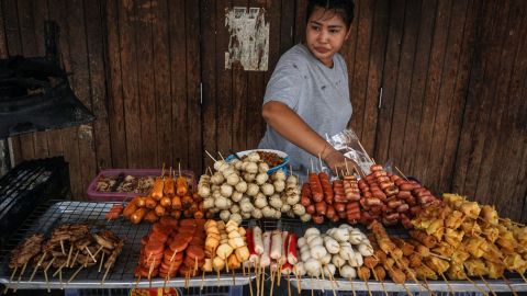 Fears that Bangkok plans to ban all street food sparked global outrage this week.