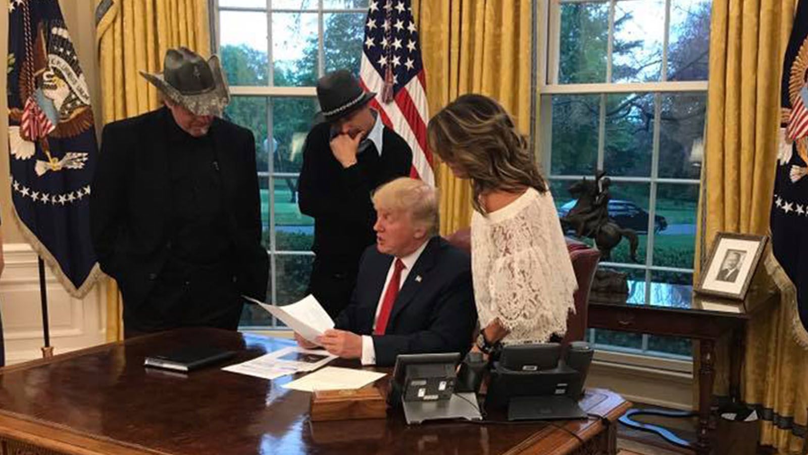 Kid Rock Visits White House to Rekindle His Relationship With Authority