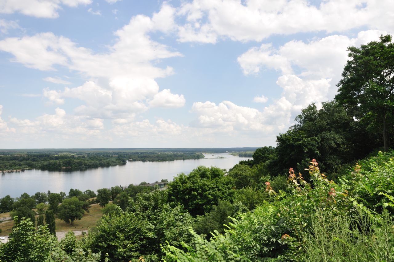<strong>Dnieper River, Pereiaslav-Khmelnytskyi: </strong>The Dnieper River divides Ukraine into east and west. The hill of the Shevchenko National Reserve in Pereiaslav-Khmelnytskyi offers one of the most majestic views of the river. Photo: Bo&Ko/Flicker.