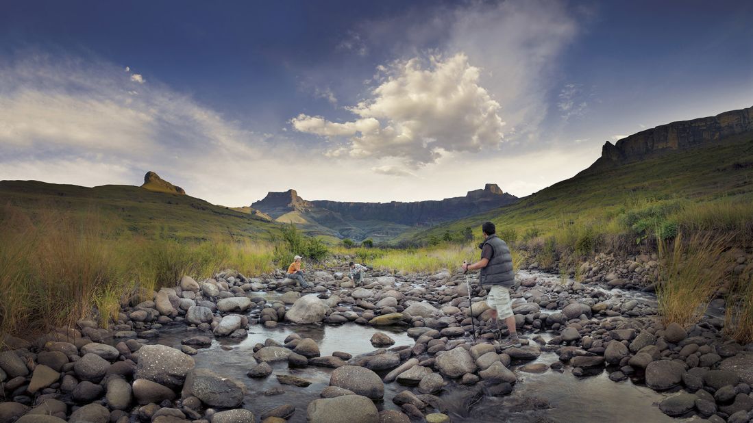 <strong>Tugela River, KwaZulu-Natal: </strong>Originating in the Drakensberg Mountains, The Tugela River is the largest in the KwaZulu-Natal province. At times a rocky stream and at times a broad river, the Tugela recalls scenes of the American West, except for the hippos.
