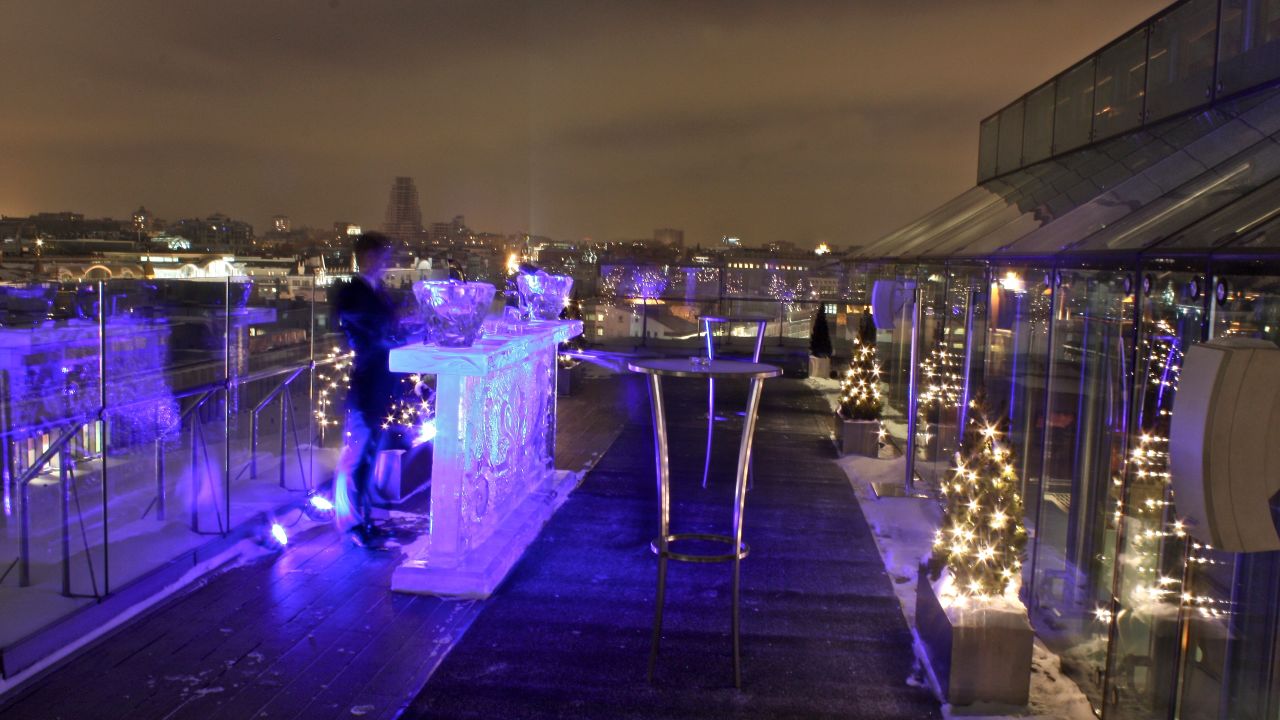 Brave the Russian winter and head to Park Hyatt's rooftop bar.