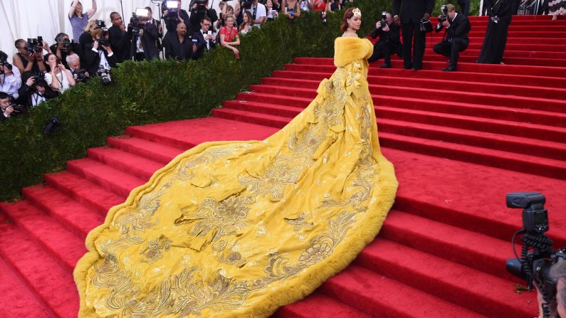 Rihanna is pictured at the 2015 event wearing Guo Pei. The theme was "China: Through the Looking Glass."