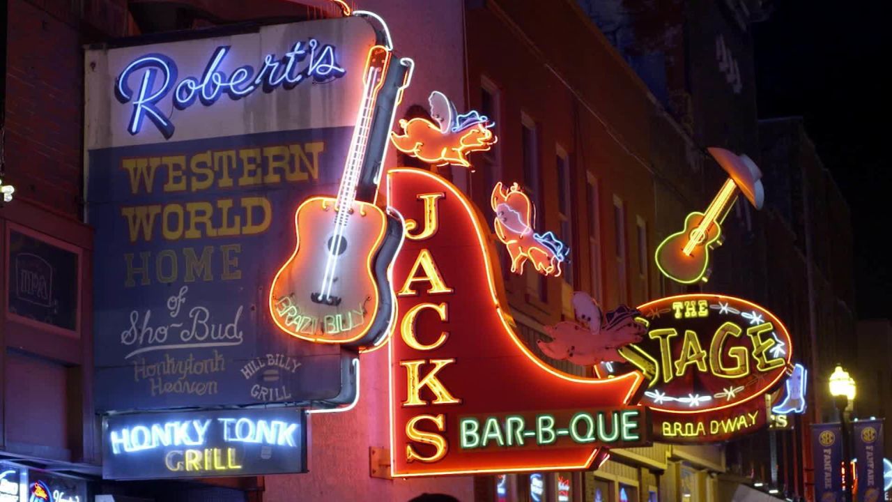 US 41 takes you to the neon lights of Nashville.