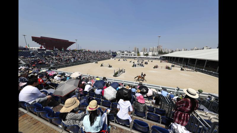 Showjumping visits China CNN