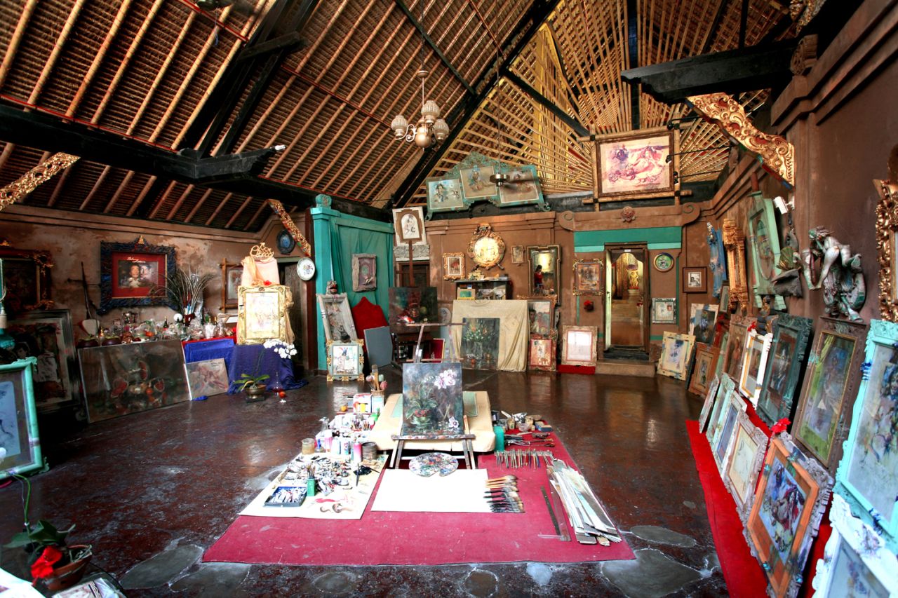<strong>Blanco Museum:</strong> The Blanco Museum is one of the most eccentric museums in Ubud, featuring works from Philippines-born artist Antonio Blanco. Known for his charisma, Blanco was one of Bali's most successful artists, working out of a photogenic studio that's built in the area's traditional architecture style. 
